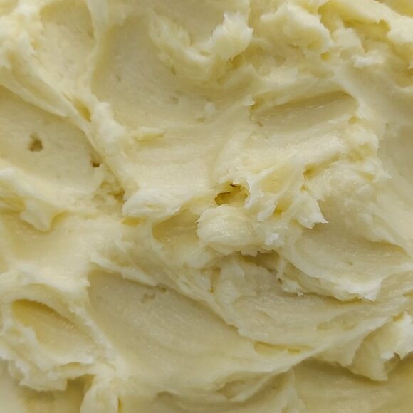 Whipped Body Butter 12 oz Mango - Picture 4 of 9